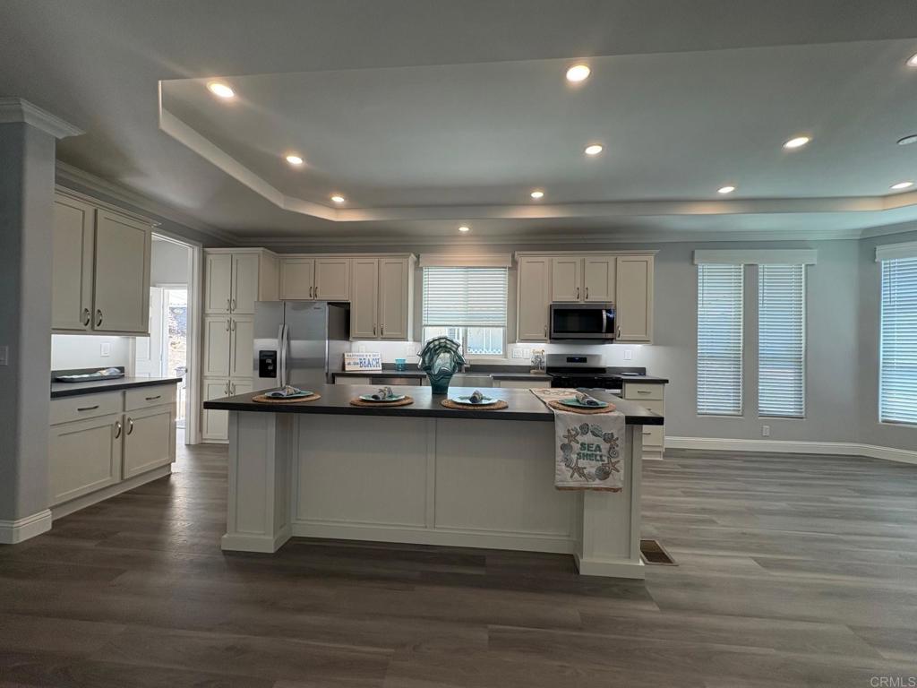 2400 Alpine Blvd. 25