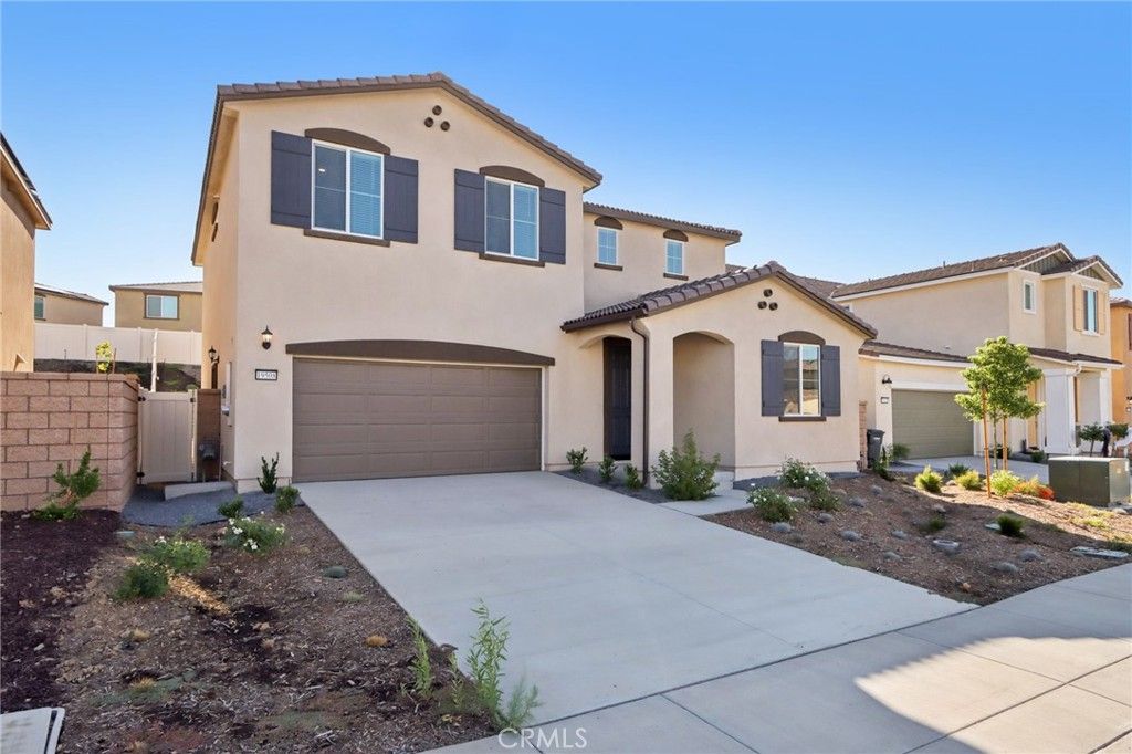 Photo of 19508 Hanging Rock Road, Lake Elsinore, CA 92532 (MLS # OC25254491)