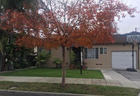 Photo of 2616 Piedmont AVE, Montrose, CA 91020 (MLS # GD26097663)
