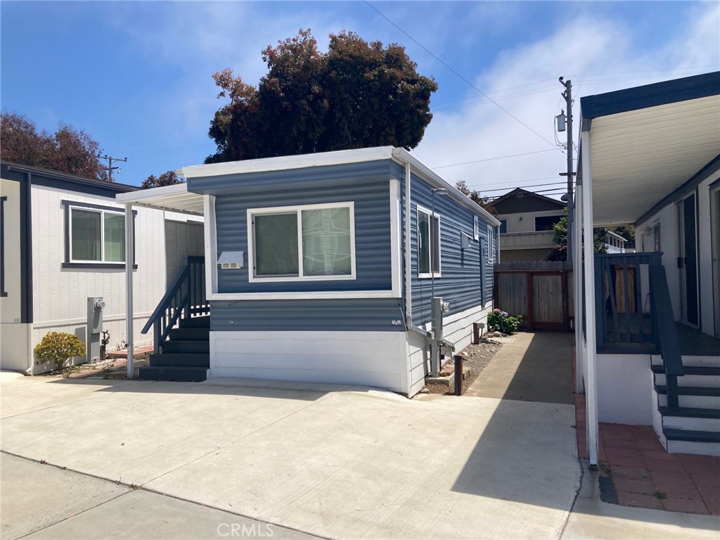 1105 Morro Avenue 6