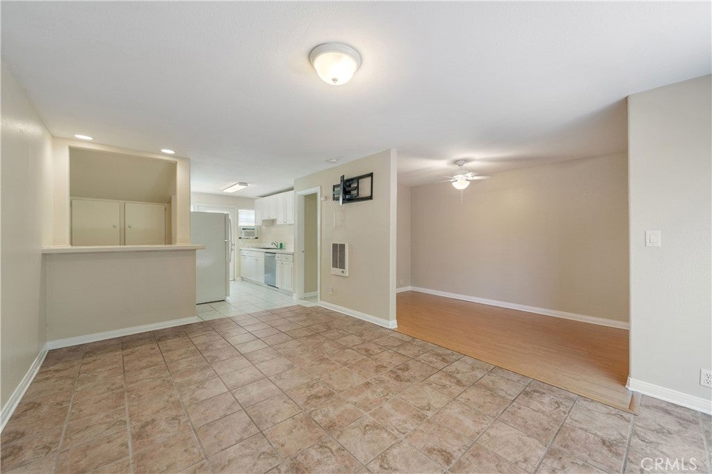 2707 S El Camino Real
