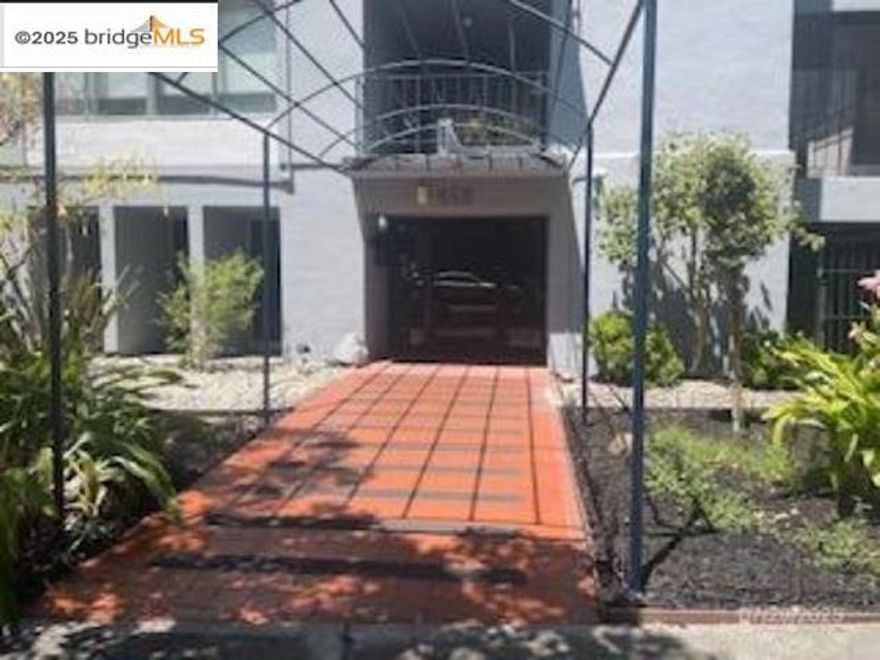 REO property , 1 bedroom ,1 bath condo with 575 Sq ft living space . HOA includes water, garbage, pool maintenance, common area upkeep, and exterior landscaping. Sold AS IS.    “This property is eligible under the Freddie Mac First Look Initiative through 01/04/2026” This property is an REO to be sold "As Is"