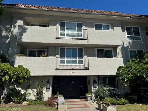 Photo of 702 Park AVE, South Pasadena, CA 91030 (MLS # WS26102750)