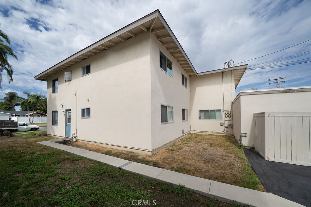2976 Royal Palm Drive