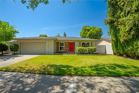 Photo of 754 Northwood DR, Merced, CA 95348 (MLS # MC26106157)