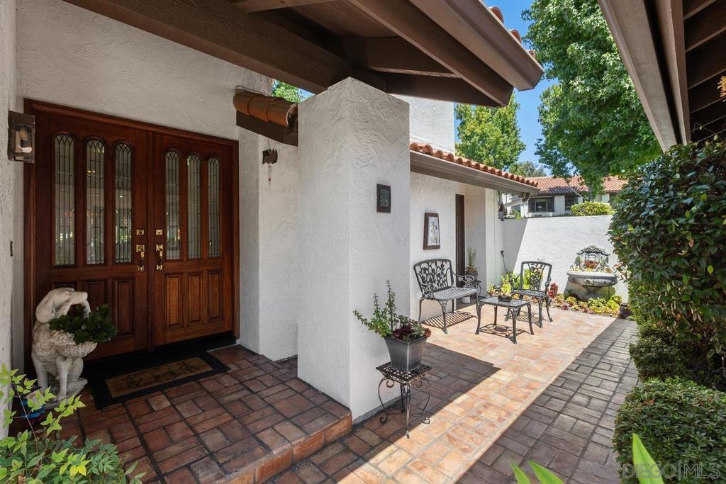 623 Camino Catalina