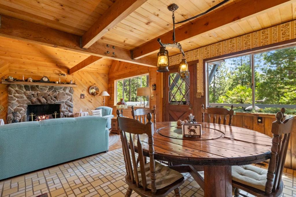 29380 Lassen Drive