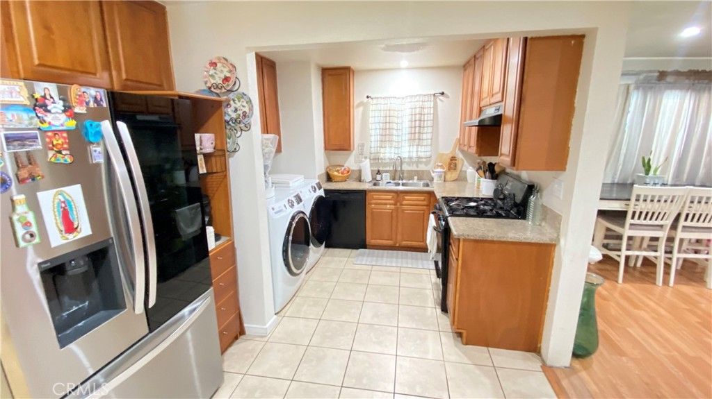Photo of 13059 Pierce Street, Pacoima, CA 91331 (MLS # SR25216418)