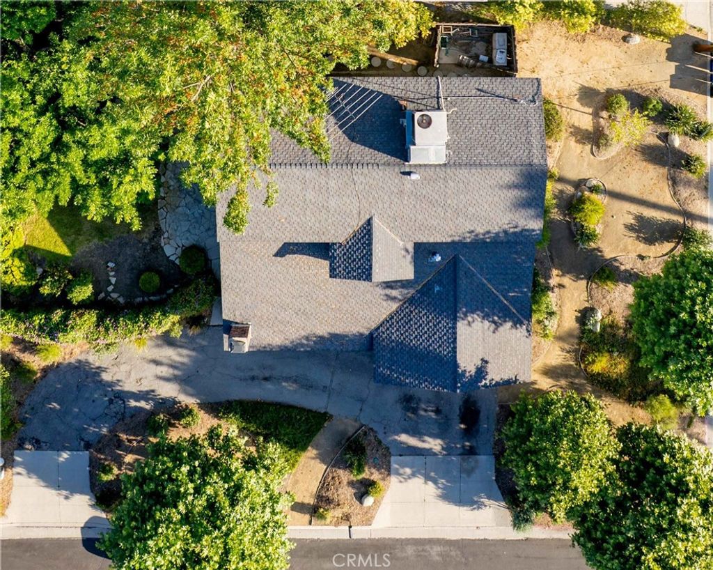 Photo of 22654 Dolorosa Street, Woodland Hills, CA 91367 (MLS # IG25136407)