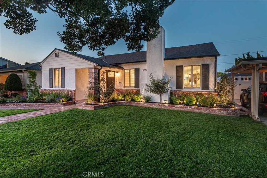 220 S Reese Place, Burbank CA 91506