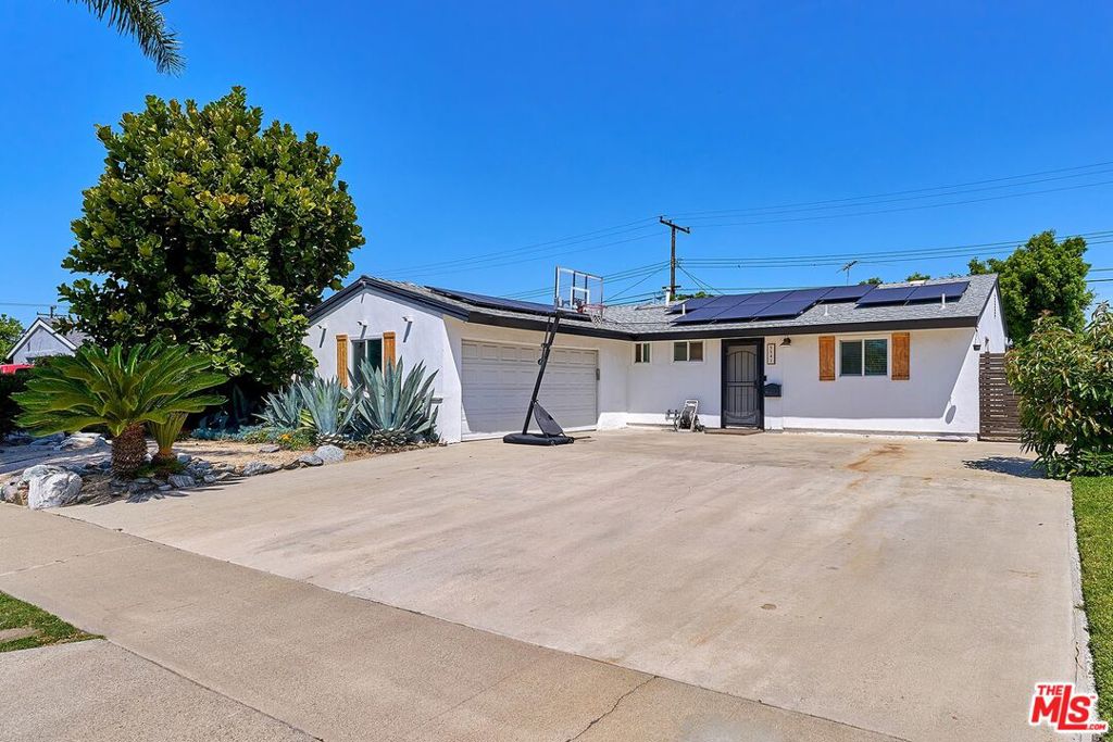 5541 Marcella Avenue