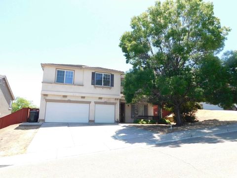 Photo of 3915 Hummingbird Dr, Antioch, CA 94509 (MLS # 41122064)