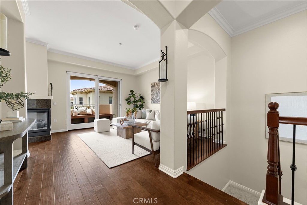 401 Bernard Street 409