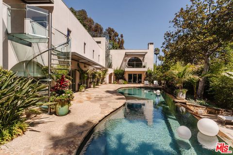 14800 Corona Del Mar Pacific Palisades CA 90272
