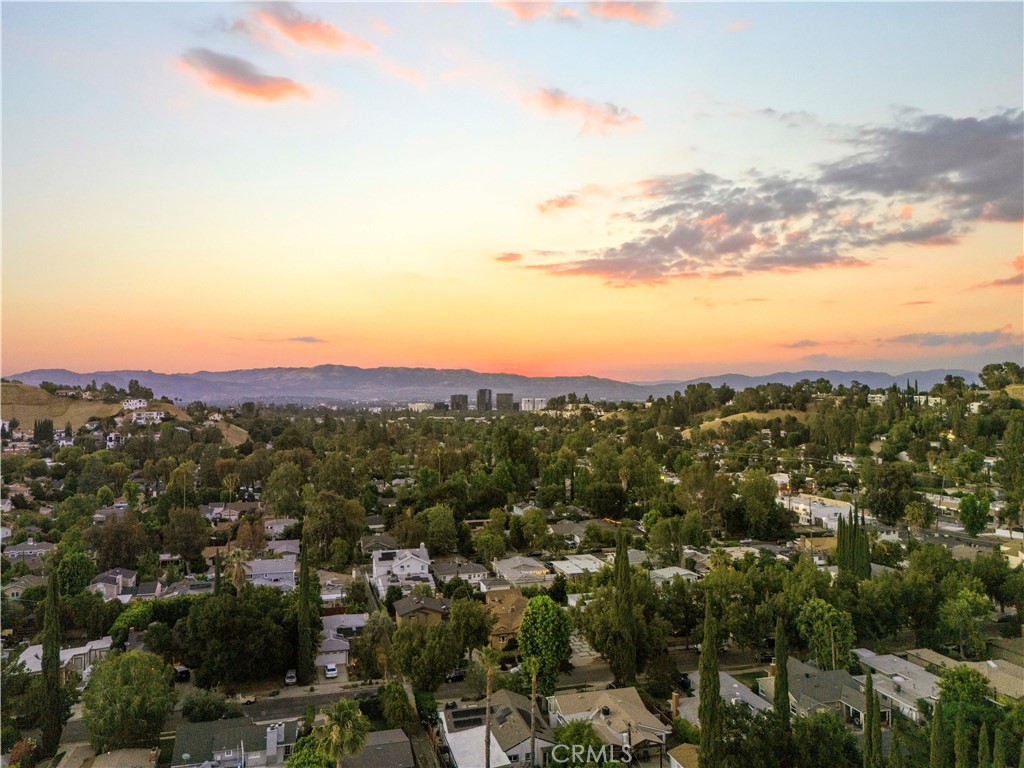 22125 Avenue Morelos