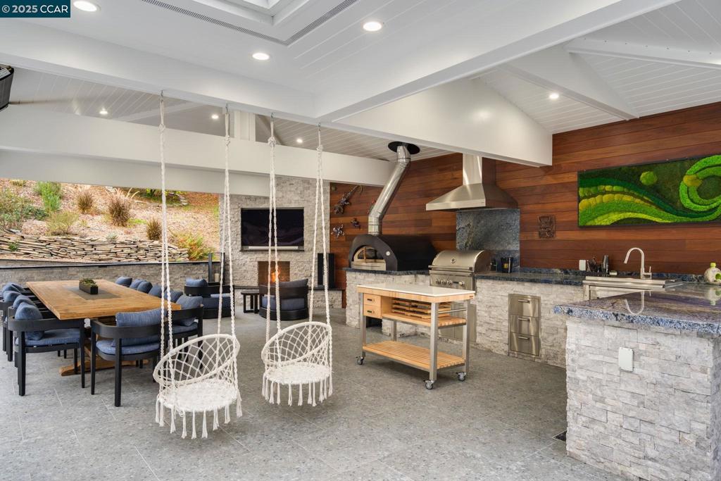 MAGEE RANCH - Residential