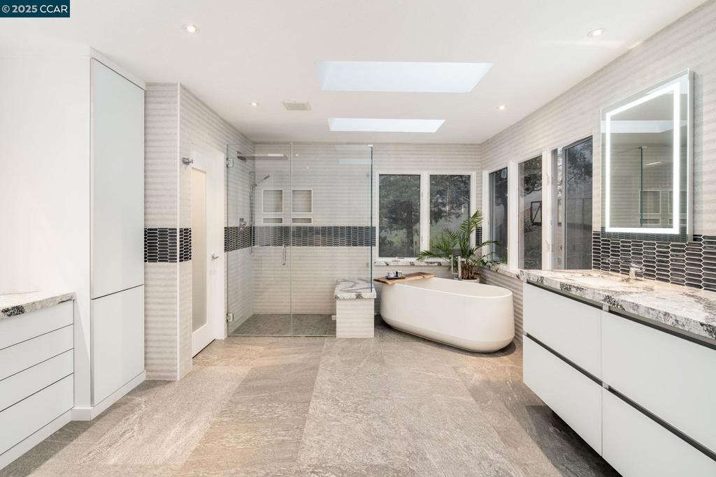 MAGEE RANCH - Residential