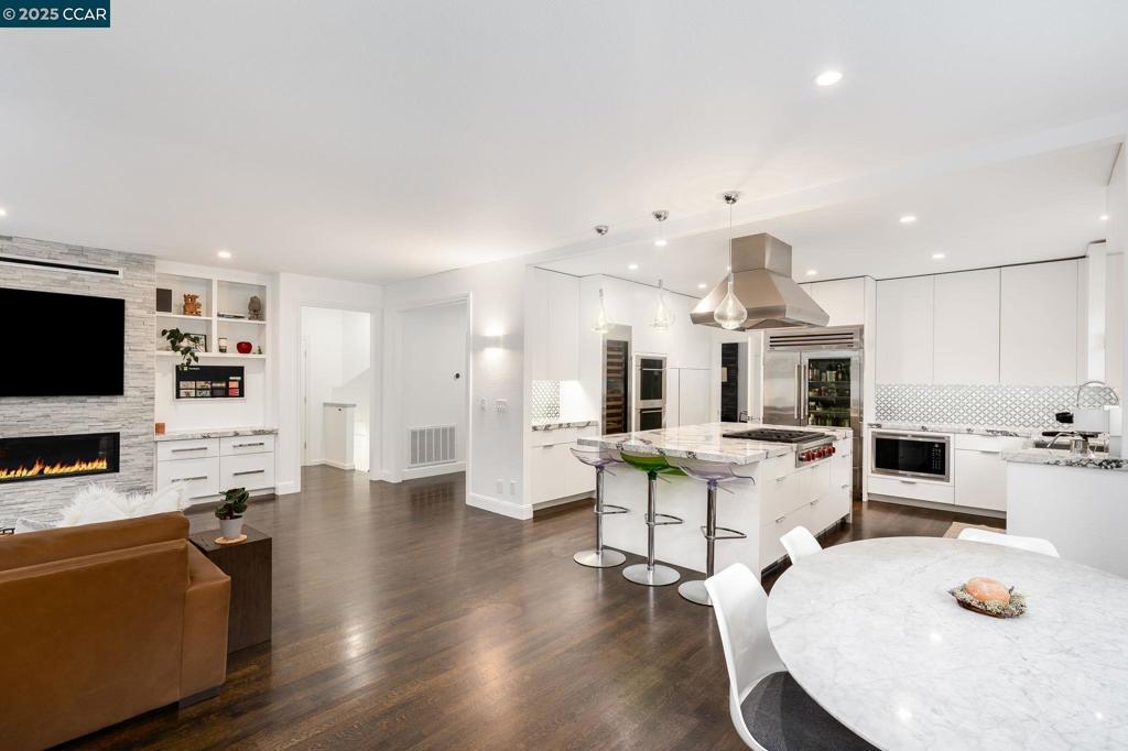 MAGEE RANCH - Residential