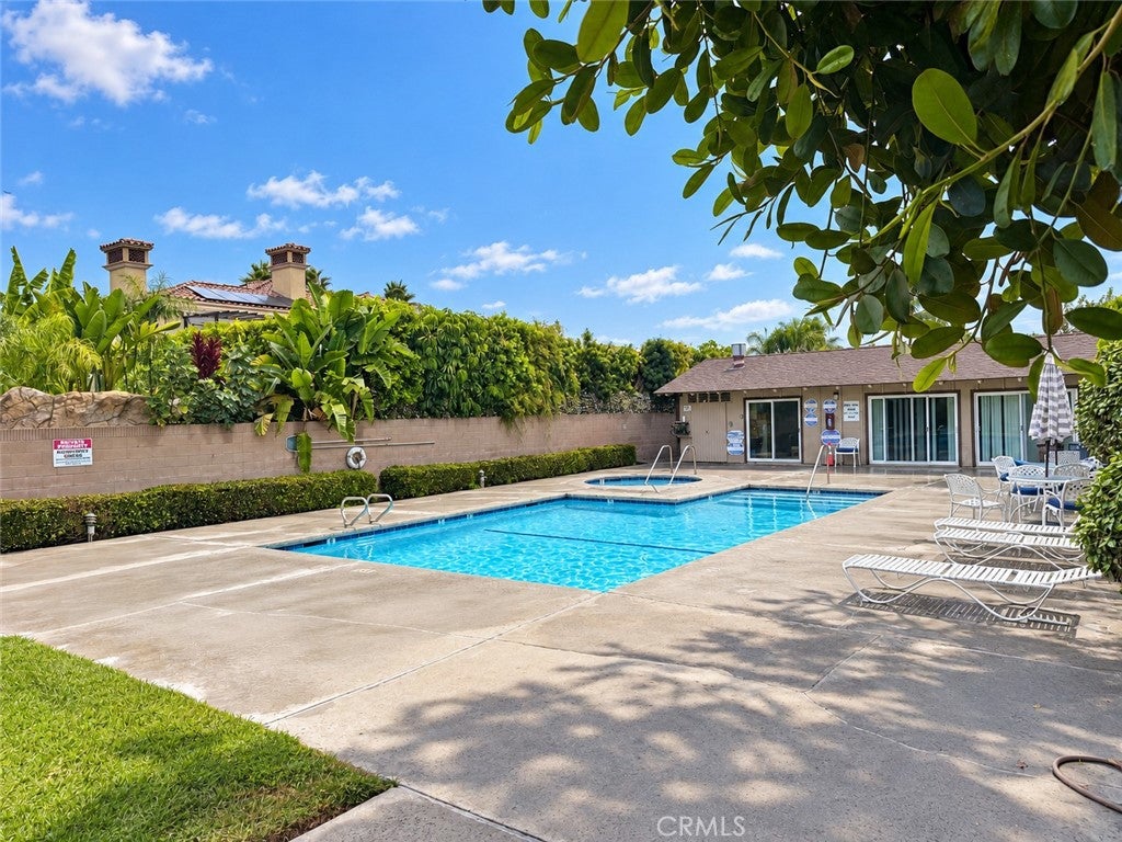 10330 Downey Ave 20