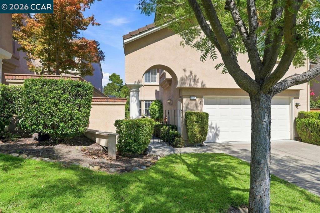 1324 Canyon Side Ave