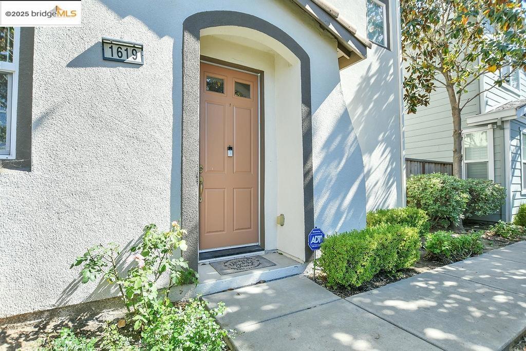 1619 Centennial Dr