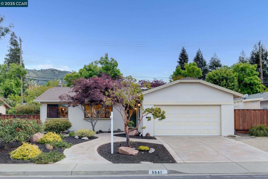 CLAY. VLY HIGHL. - Residential