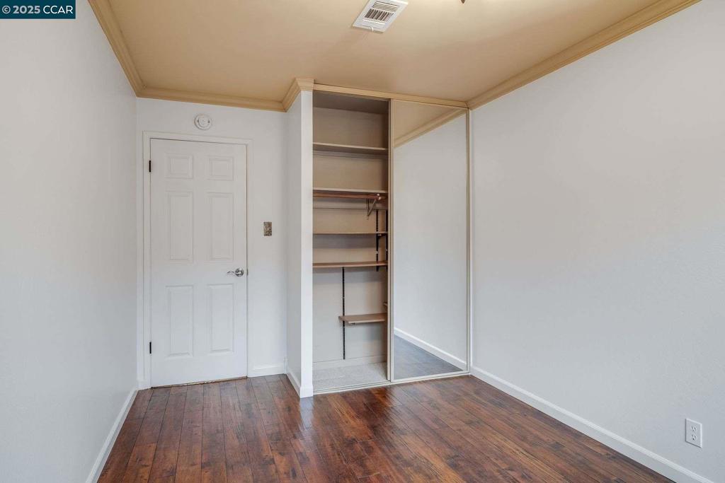 CLAY. VLY HIGHL. - Residential