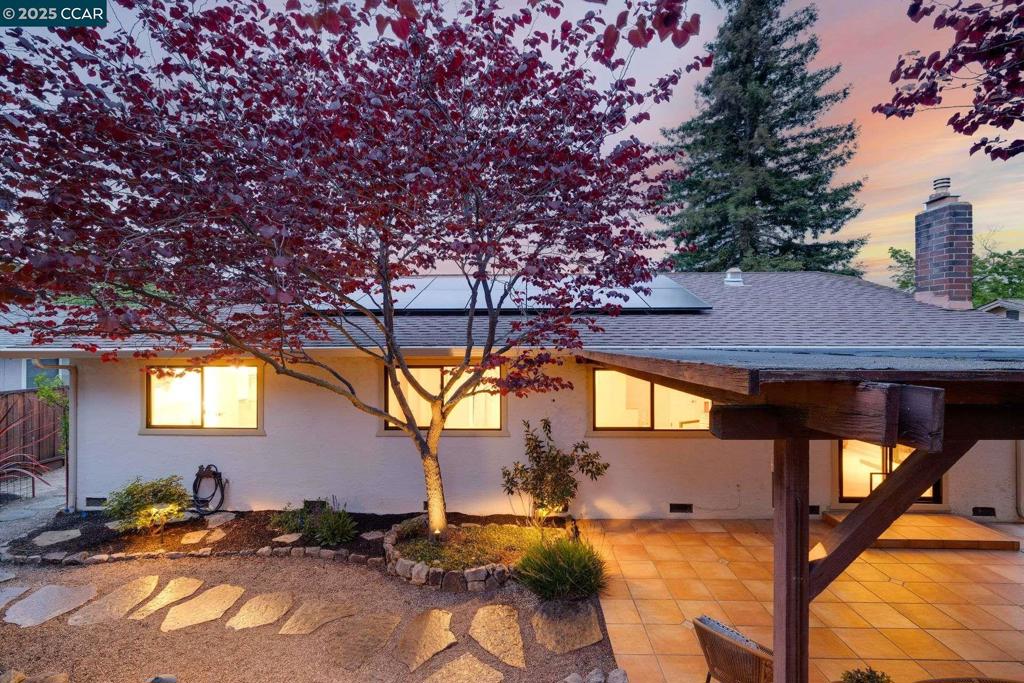 CLAY. VLY HIGHL. - Residential