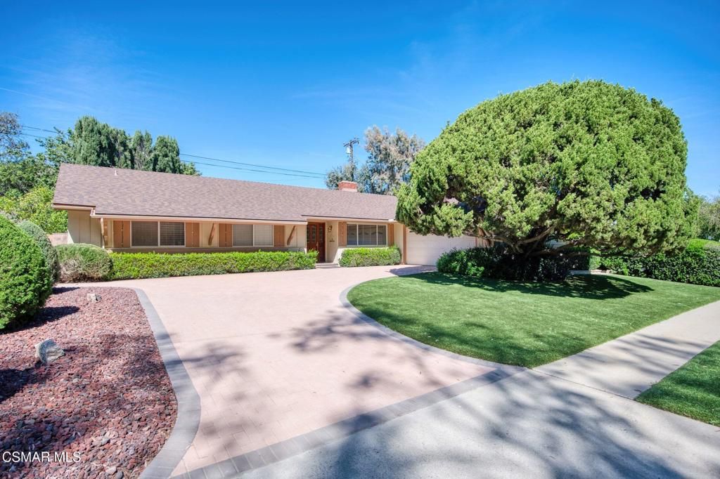Photo of 1833 Hendrix Avenue, Thousand Oaks, CA 91360 (MLS # 226001292)