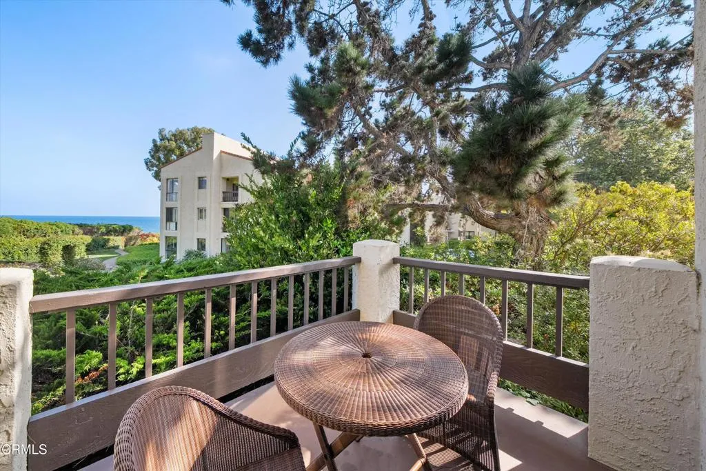 Montecito, California 93108, United States, 2 Bedrooms Bedrooms, ,2 BathroomsBathrooms,Residential,Active,195947