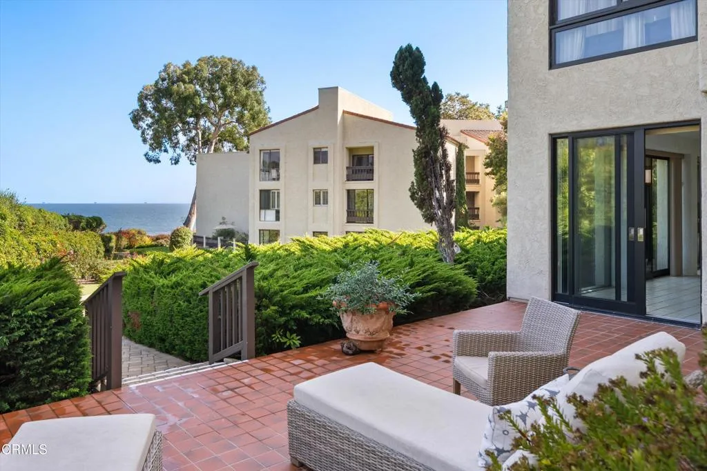 Montecito, California 93108, United States, 2 Bedrooms Bedrooms, ,2 BathroomsBathrooms,Residential,Active,195947