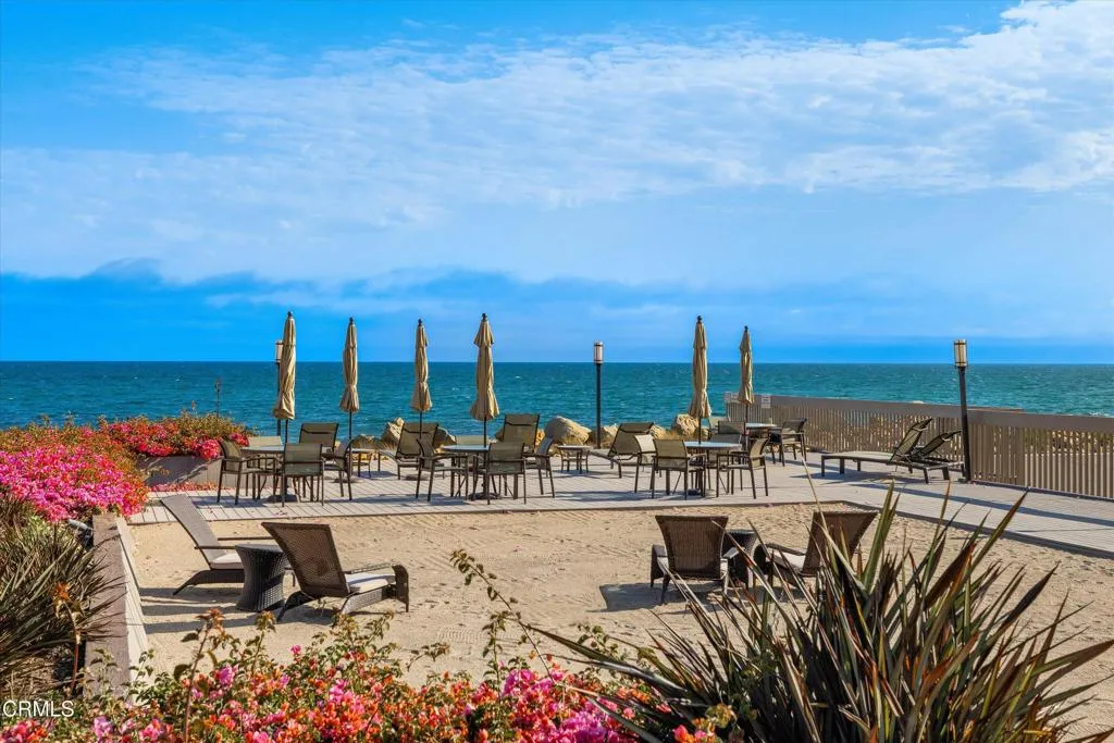 Montecito, California 93108, United States, 2 Bedrooms Bedrooms, ,2 BathroomsBathrooms,Residential,Active,195947