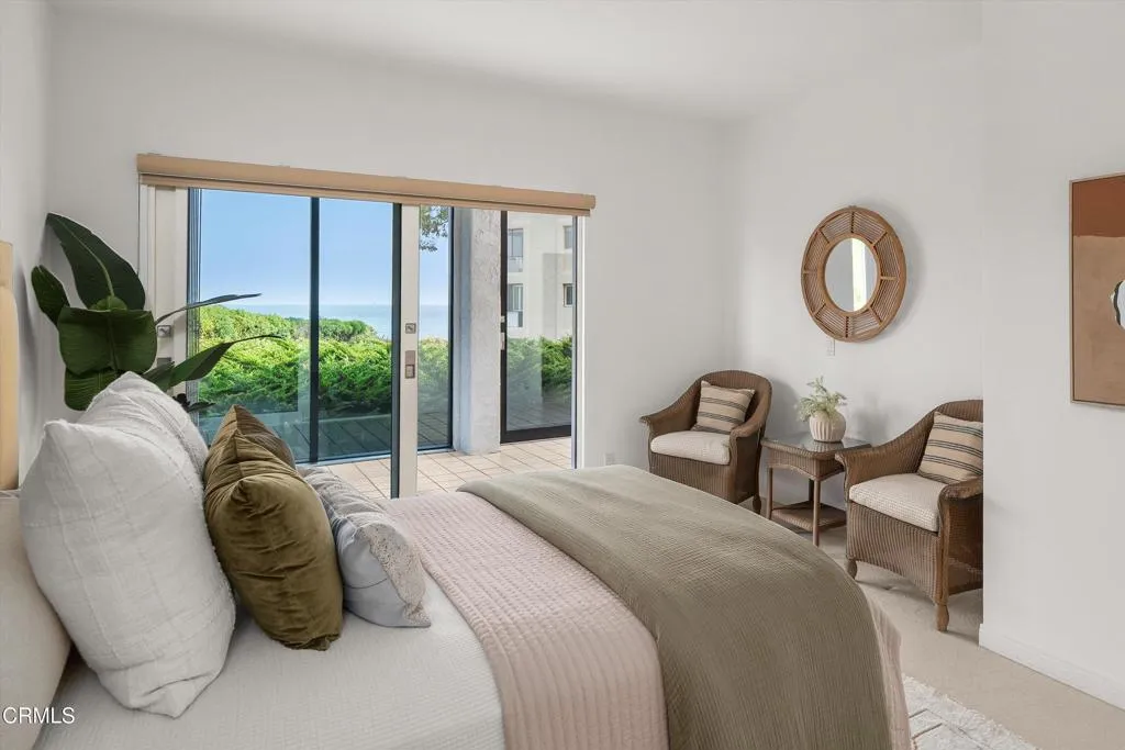 Montecito, California 93108, United States, 2 Bedrooms Bedrooms, ,2 BathroomsBathrooms,Residential,Active,195947