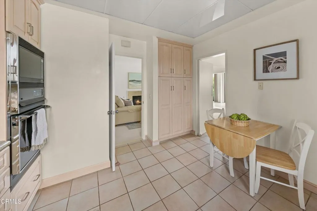 Montecito, California 93108, United States, 2 Bedrooms Bedrooms, ,2 BathroomsBathrooms,Residential,Active,195947