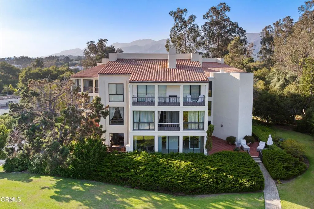 Montecito, California 93108, United States, 2 Bedrooms Bedrooms, ,2 BathroomsBathrooms,Residential,Active,195947