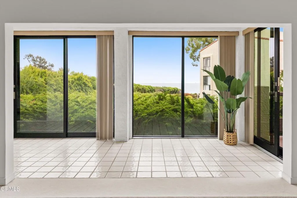 Montecito, California 93108, United States, 2 Bedrooms Bedrooms, ,2 BathroomsBathrooms,Residential,Active,195947