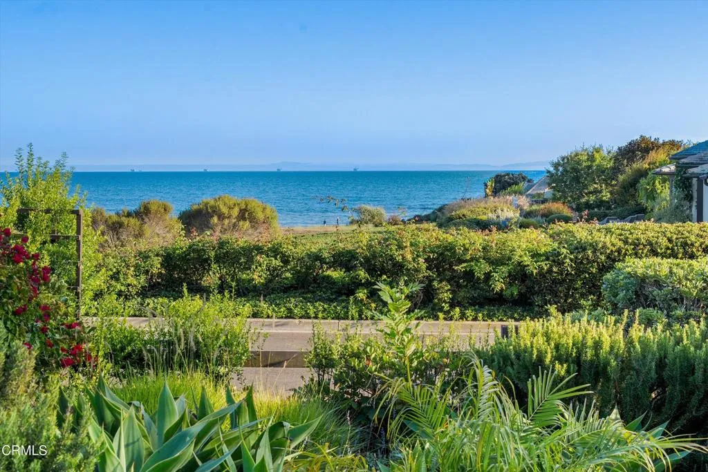 Montecito, California 93108, United States, 2 Bedrooms Bedrooms, ,2 BathroomsBathrooms,Residential,Active,195947