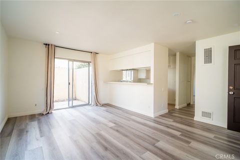 615 Utica Huntington Beach CA 92648