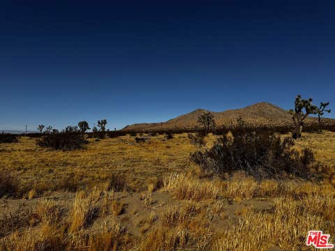 Photo of 168 E Ste Avenue #J-2, Roosevelt, CA 93535 (MLS # 26875059)