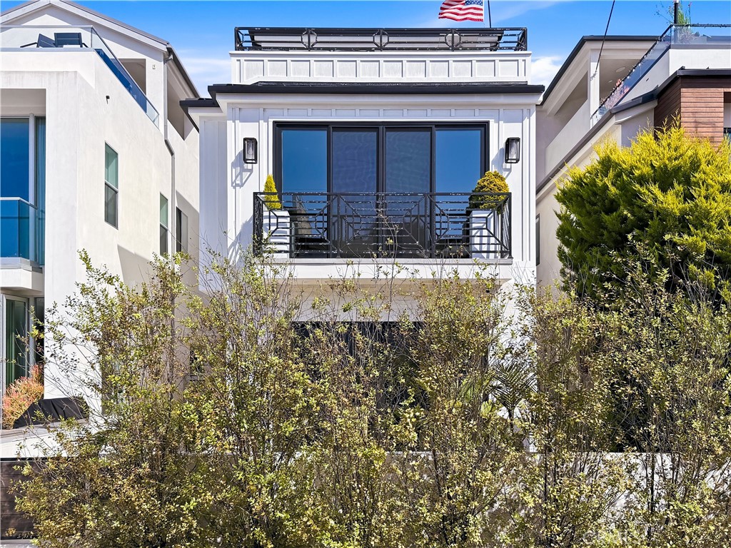 306 3rd Street