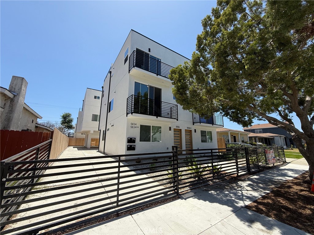 Properties 2 5836 Ernest Avenue