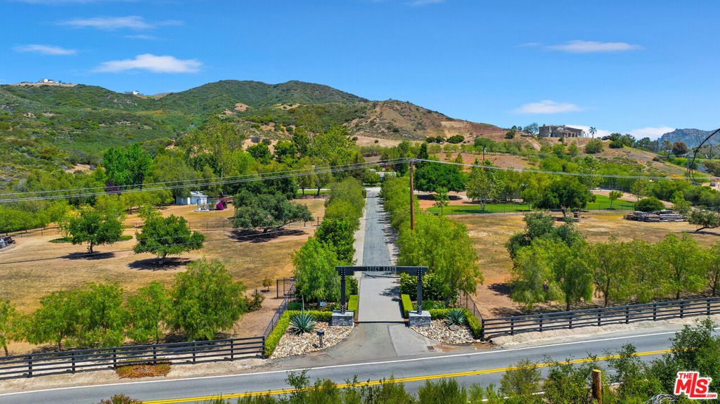 33269 Mulholland Highway