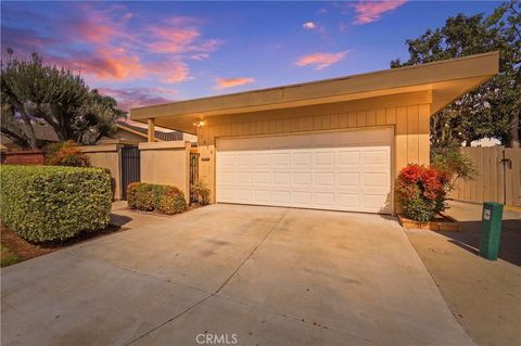 Photo of 2915 Persimmon PL, Fullerton, CA 92835 (MLS # IG26157043)