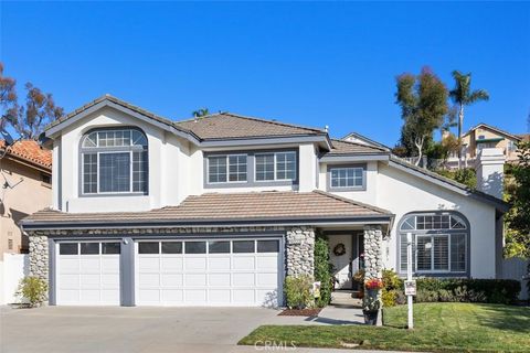 19222 Red Bluff Lake Forest CA 92679