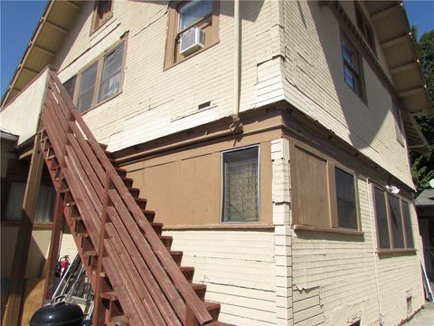 2956 W 15th Street Los Angeles CA 90006