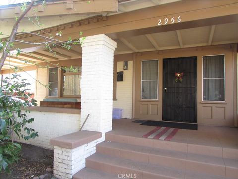 Photo of 2956 W 15th Street, Los Angeles, CA 90006 (MLS # MB25058785)