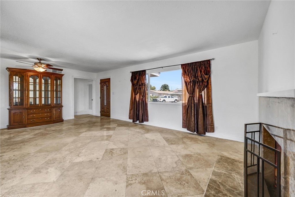 4512 W Sirius