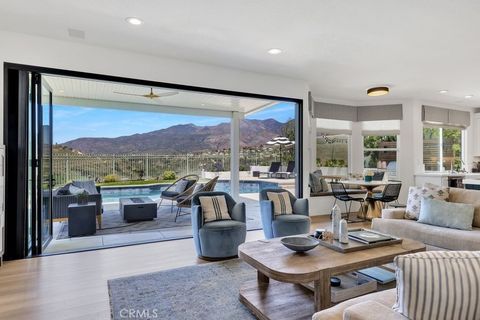 Photo of 23 Hillrise, Rancho Santa Margarita, CA 92679 (MLS # OC26100691)