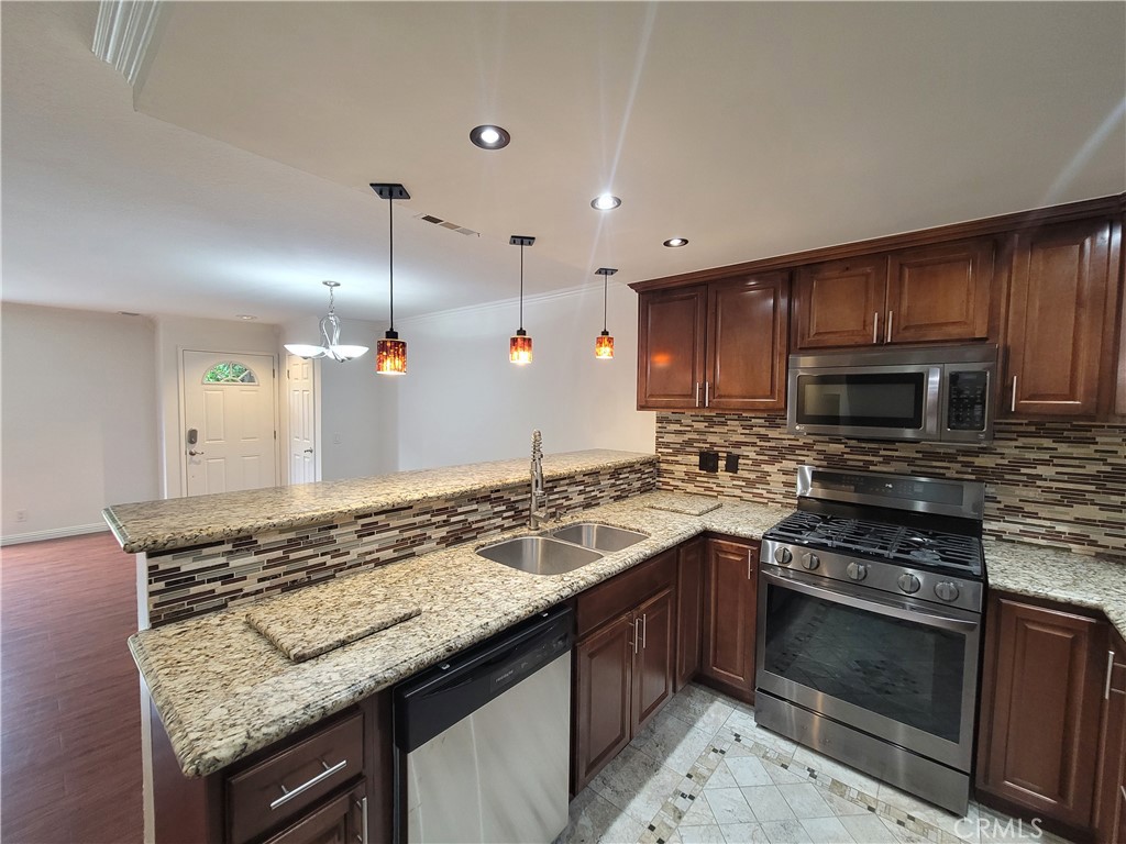 Properties 4 11076 Sharp Avenue C