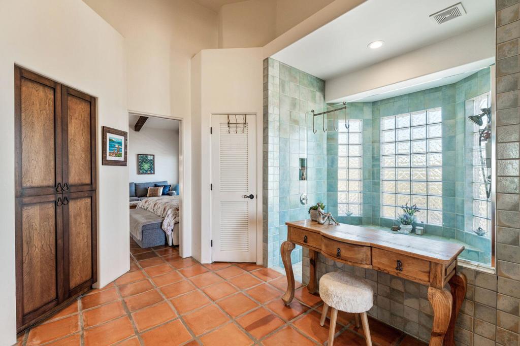 Alpine Village/Pyn P - Residential